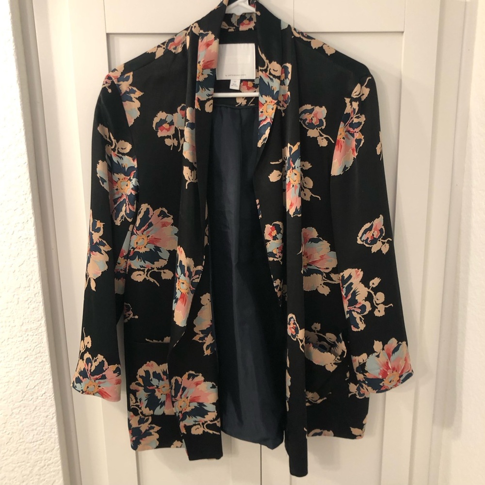 Anthropologie Ett:twa Floral Tatie Satin Open Drape Blazer SP (Fits regular S&M)